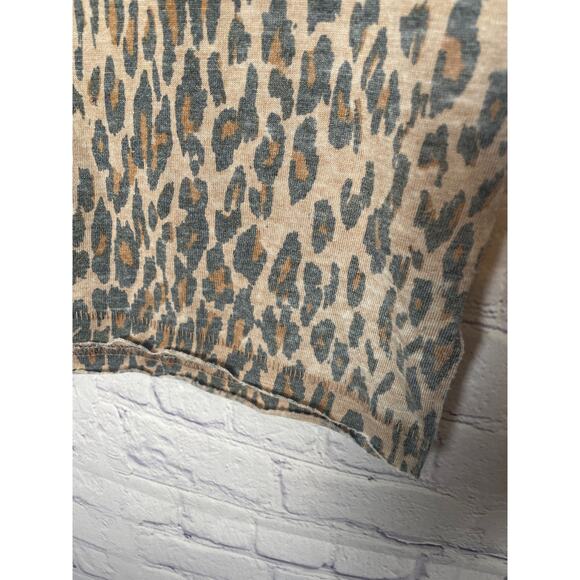 Free People print Tourist Crew Neck Tee Leopard Print Womens Size Small - Picture 5 of 9